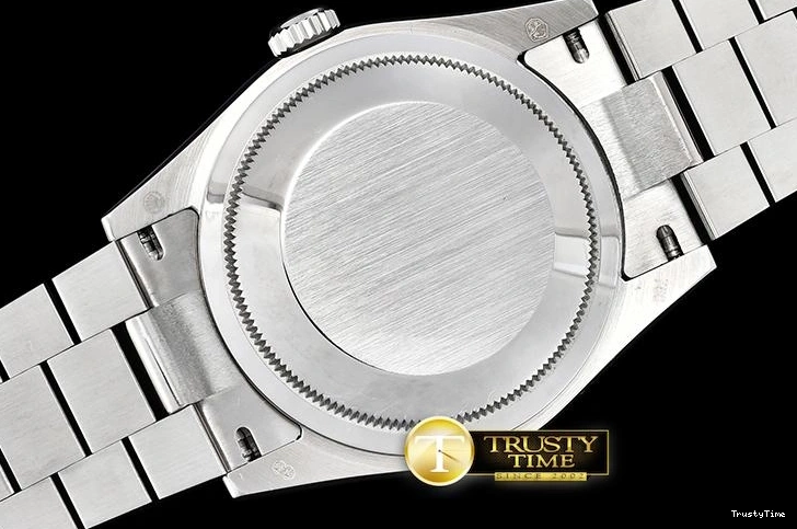 0524 RDD0215D – DayDate 36mm Chic 687